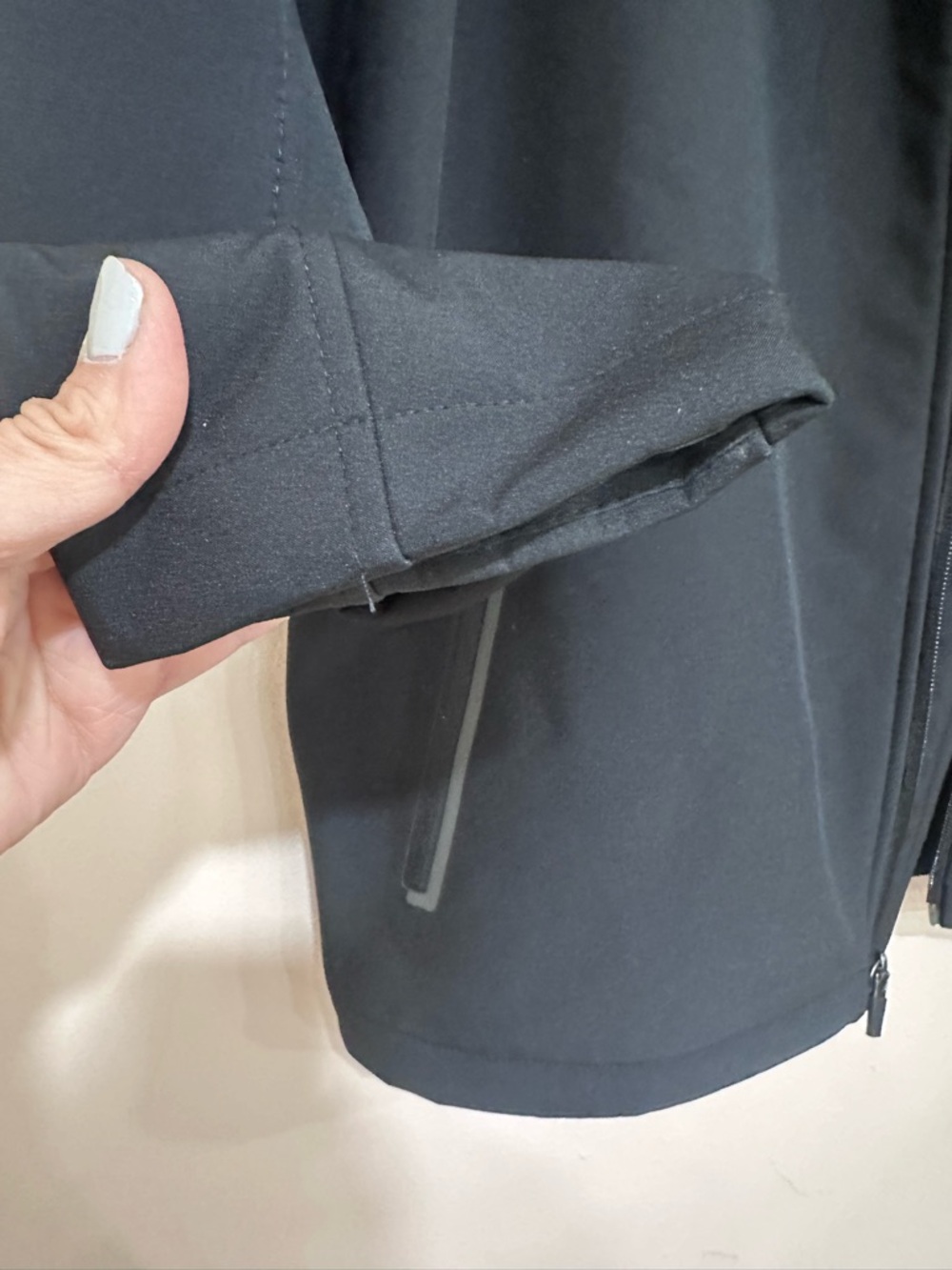 Men’s Lexus Racing Black Softshell Jacket. Size M - Picture 4 of 10